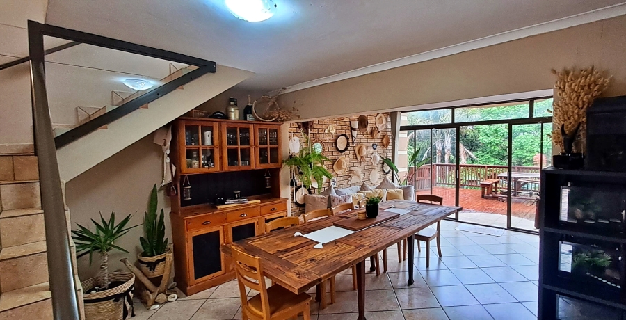 5 Bedroom Property for Sale in Reebok Western Cape